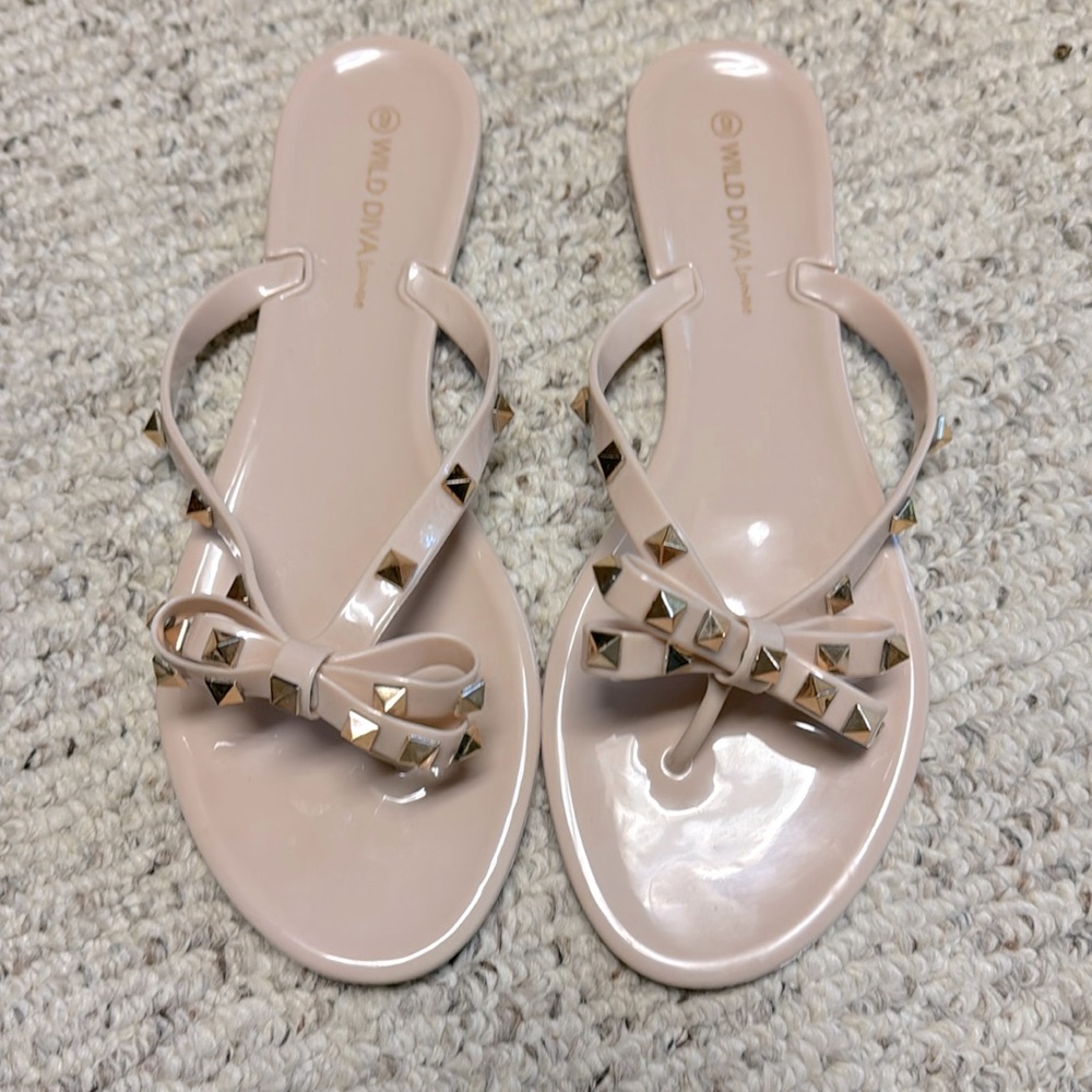 Studded Jelly Flip Flops